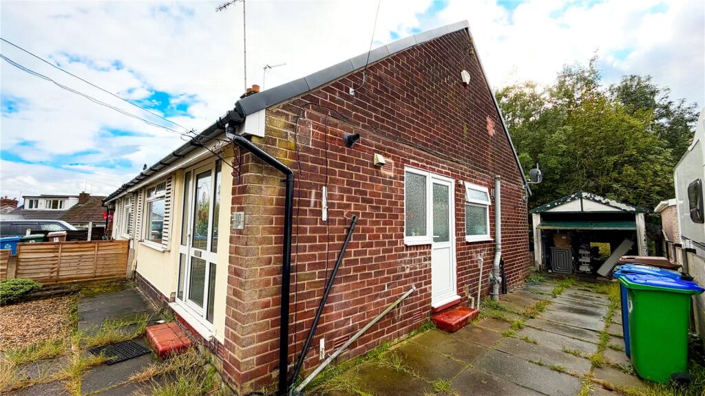 Hillcrest, Middleton, Manchester, Greater Manchester, M24 photo 3