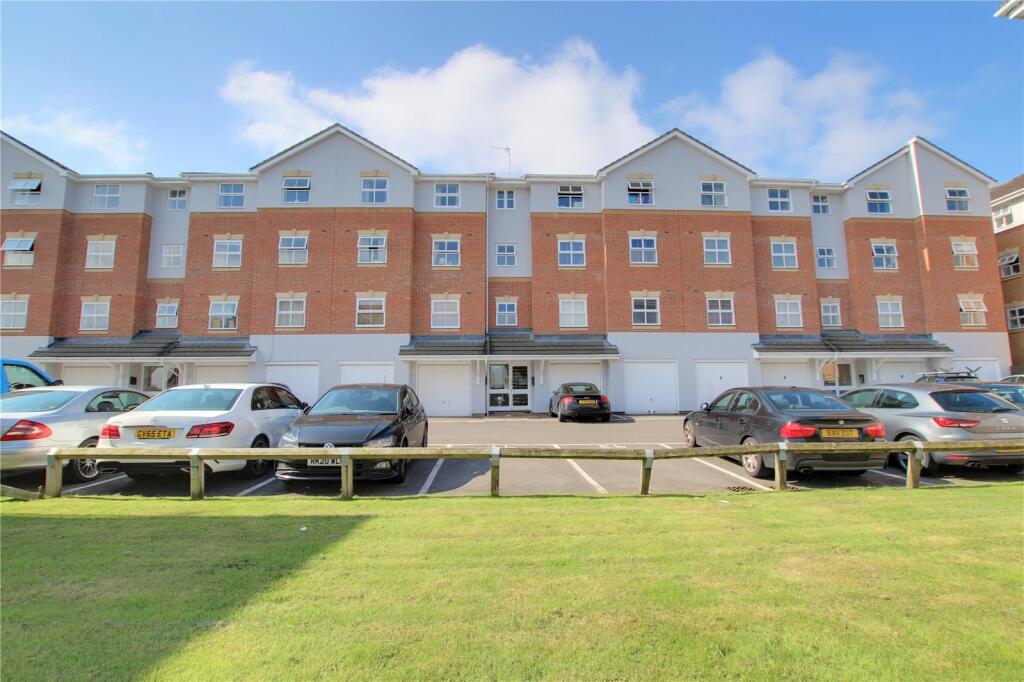 Main image of property: Elm Park, Reading, Berkshire, RG30