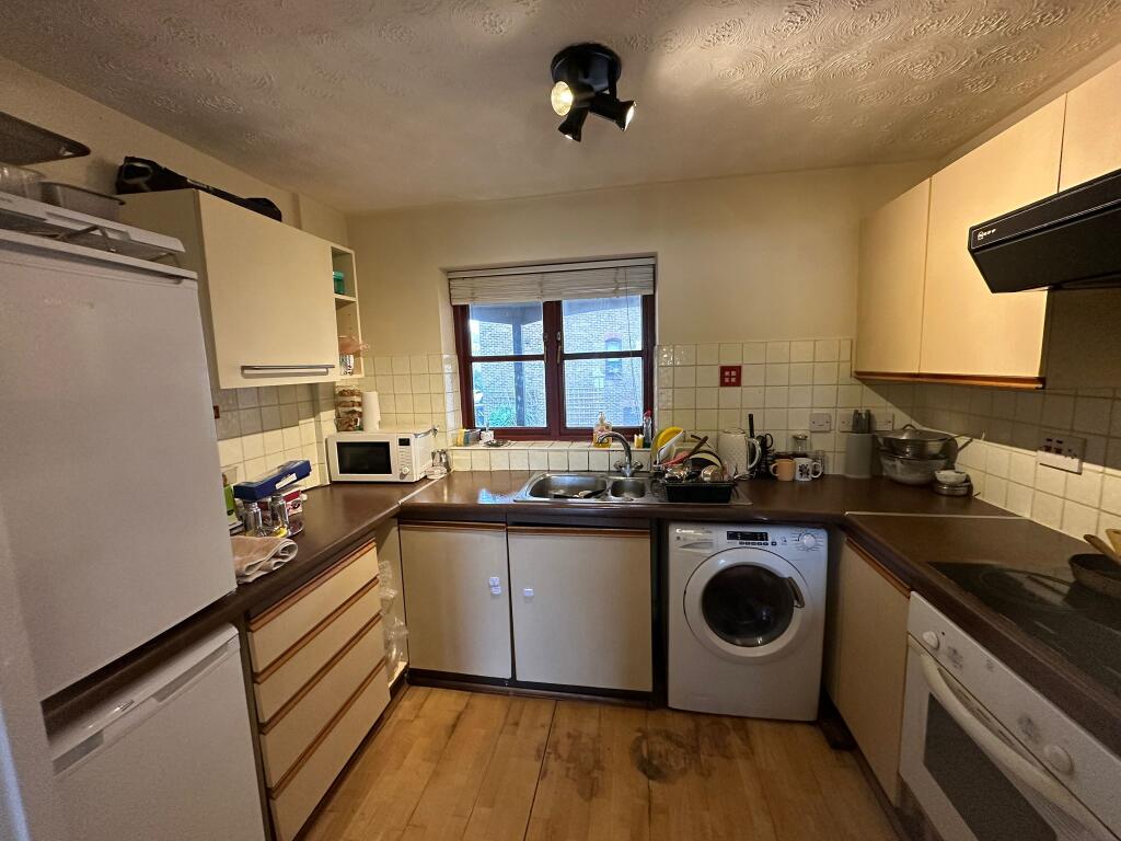 Apartment in London - View 5