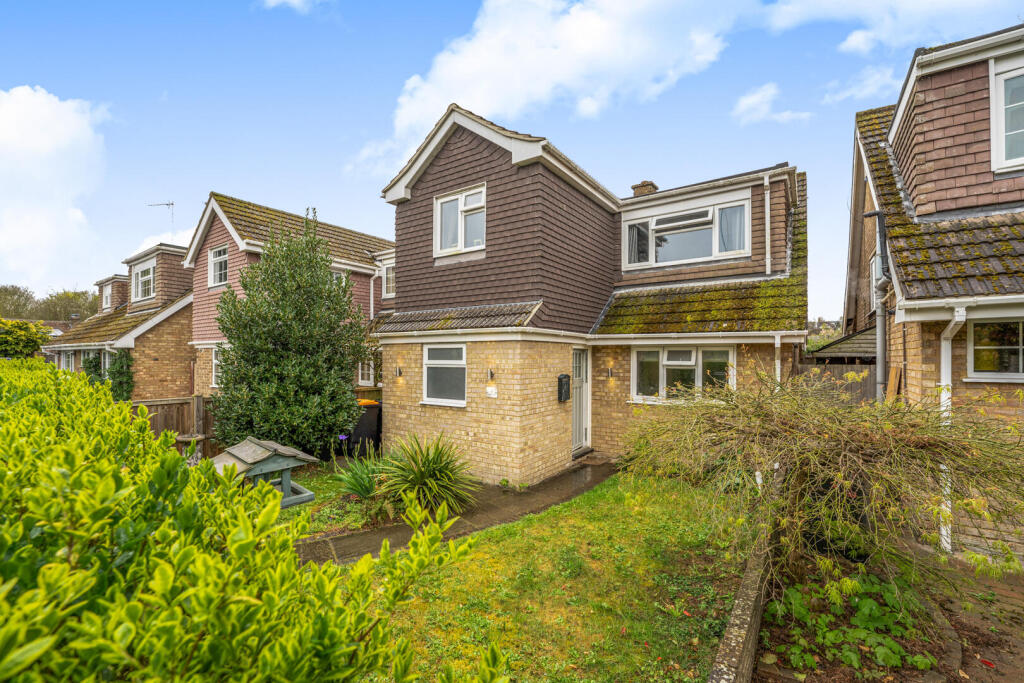 Main image of property: Blacksmiths Common, Chalton