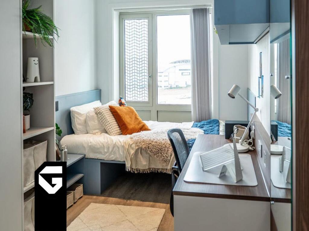 Main image of property: Student Classic Ensuite Room, The Propeller Quarter