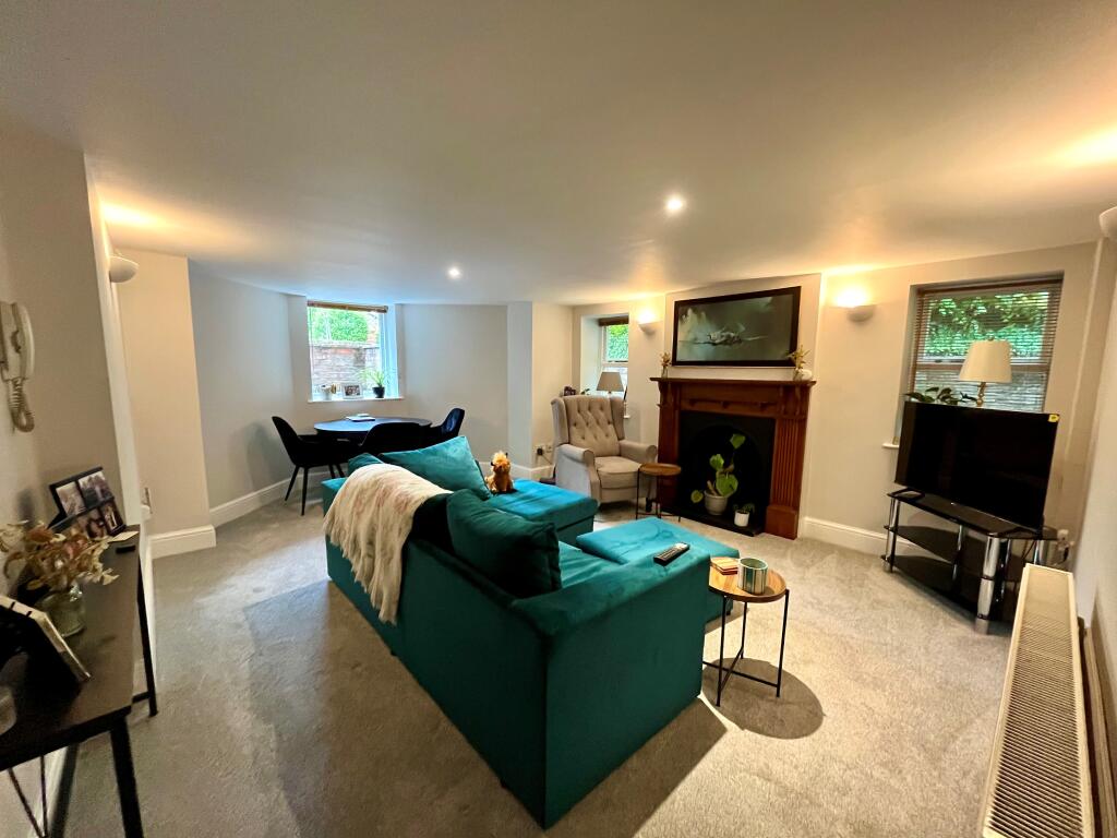 Main image of property: Palatine Road, Didsbury, M20 2GH
