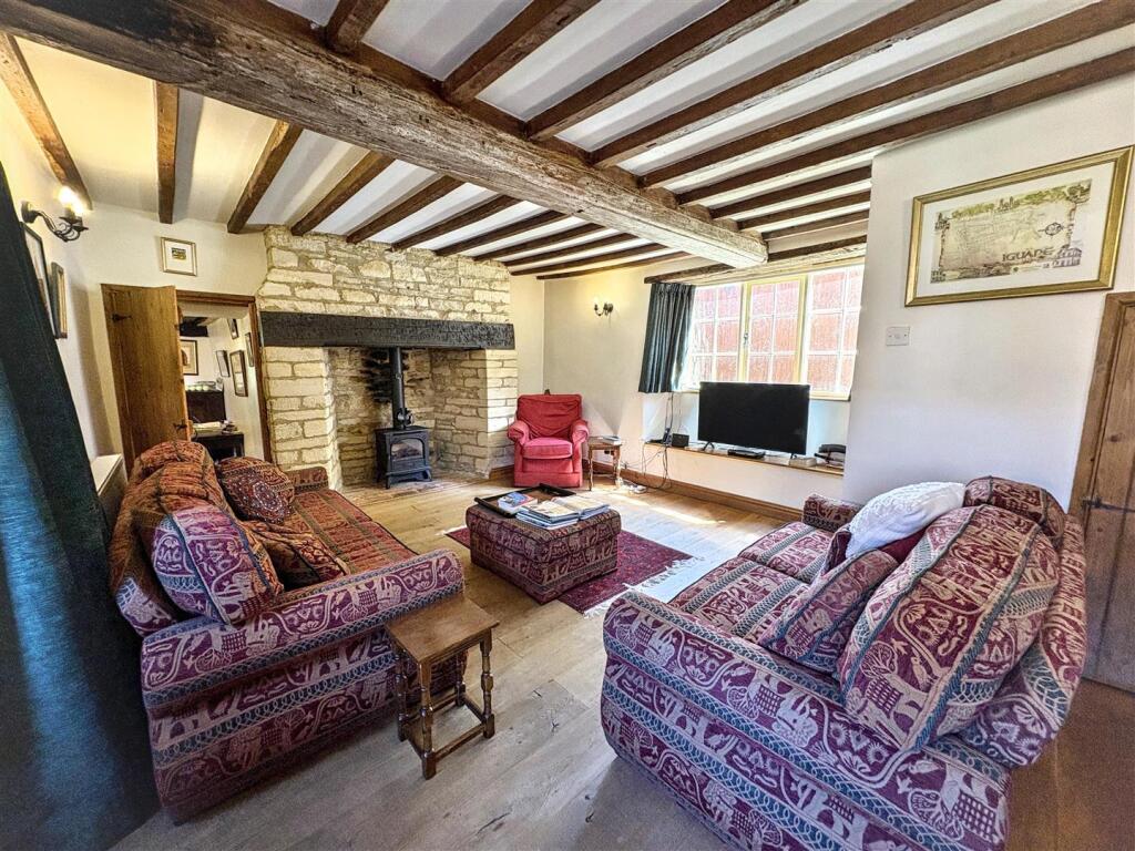 House in Wellingborough, North Northamptonshire - View 3
