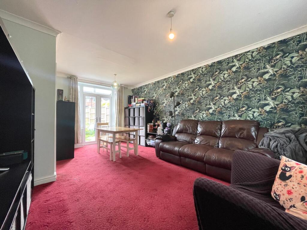 Avon Bank, Bredbury photo 4