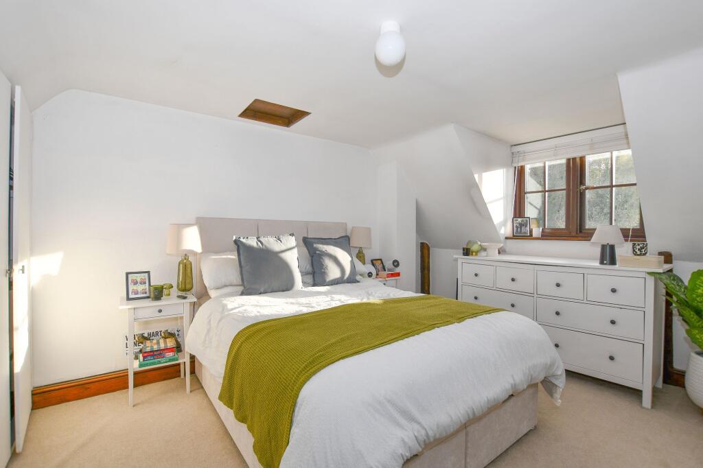 Apartment in Stevenage - View 5