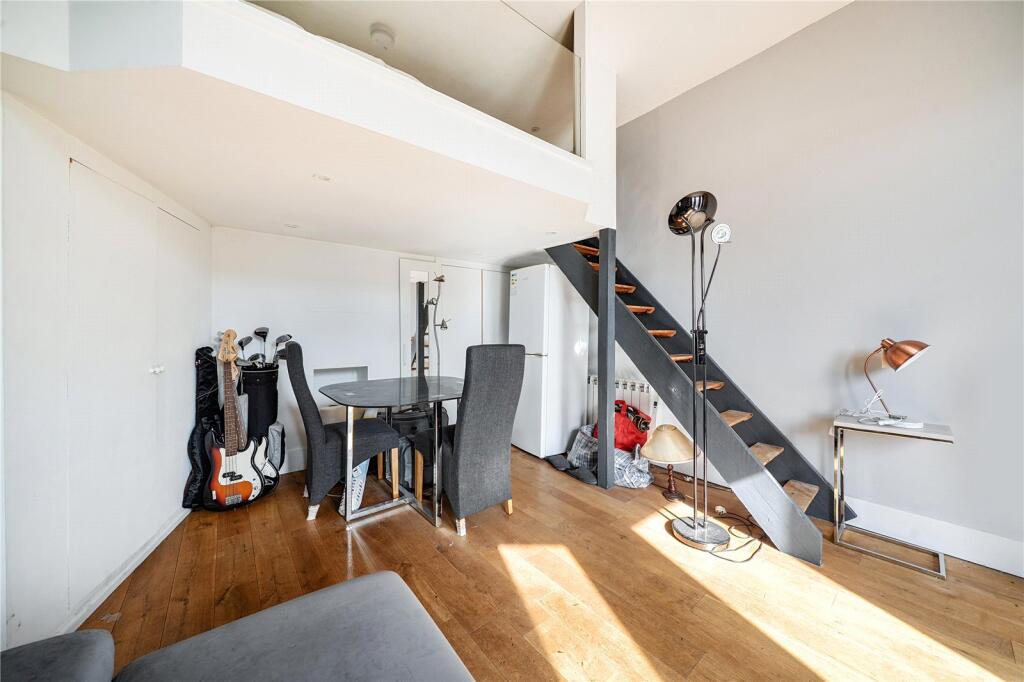Apartment in Newbury, Speenhamland - More