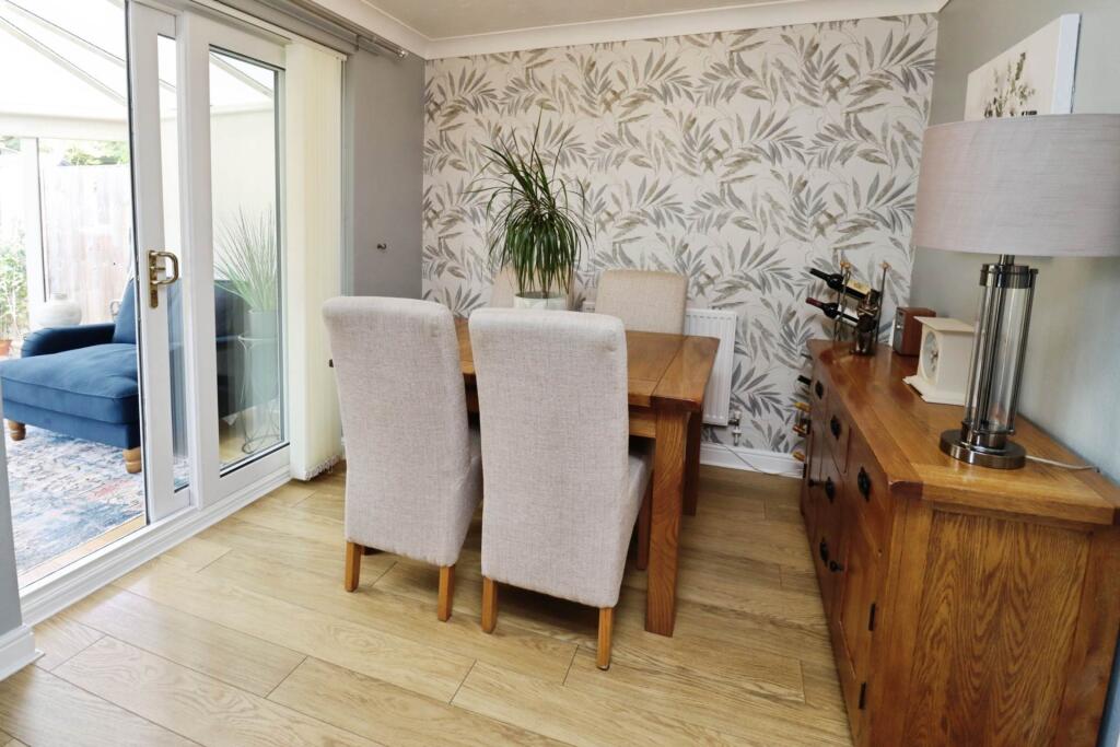 Coleridge Drive, New Ferry photo 4