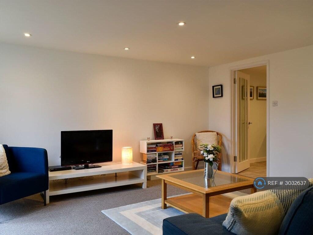 House in Southampton - View 5