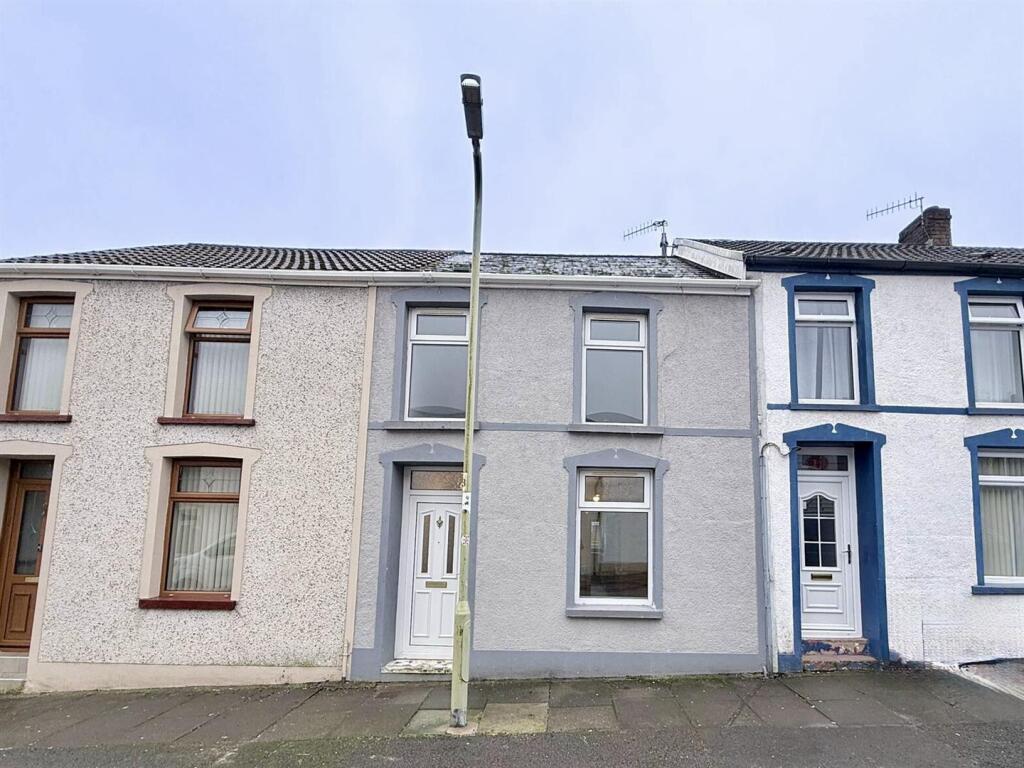 Main image of property: Gadlys Street, Aberdare