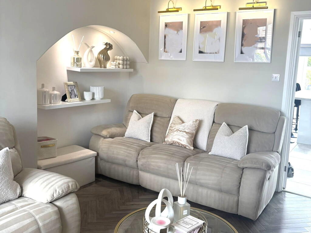 House in Stockport - View 2