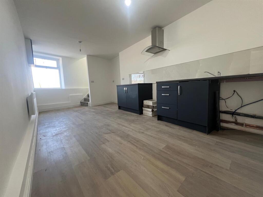 Additional image 15 of Eanam, Blackburn