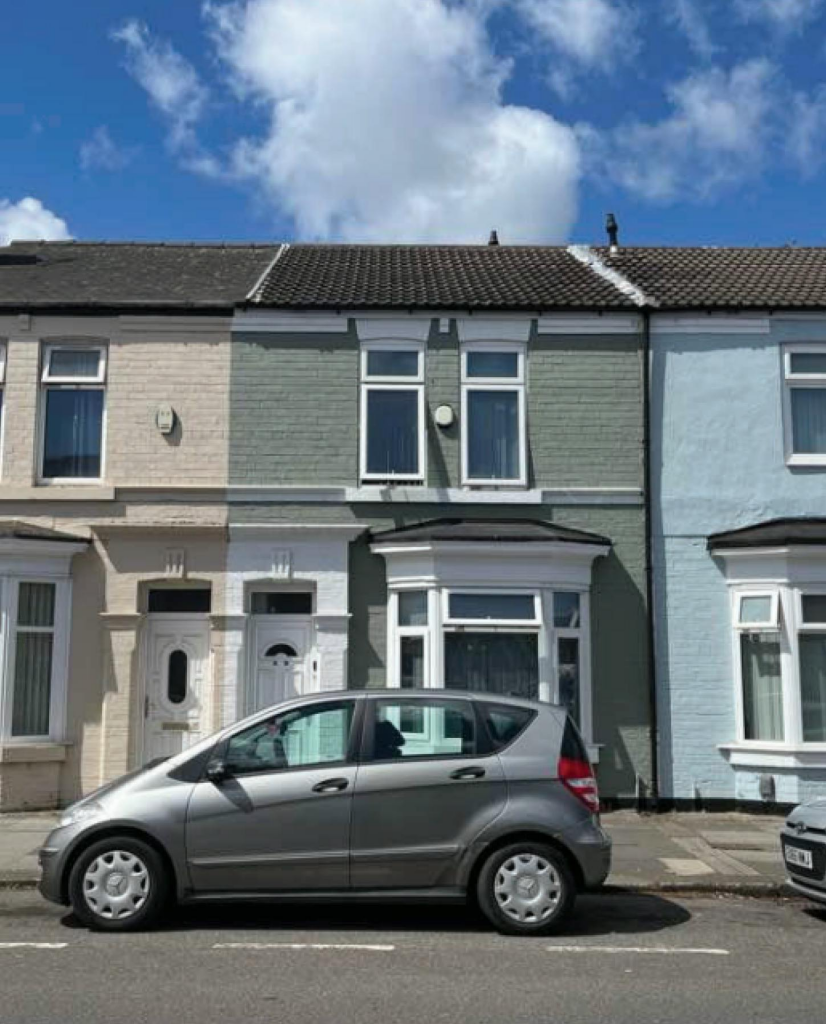 Main image of property: 13 Abingdon Road, Middlesbrough, TS1 2DP