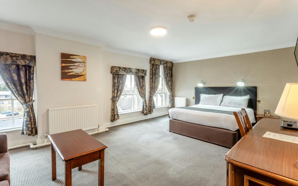 8685240-interior29.jpg