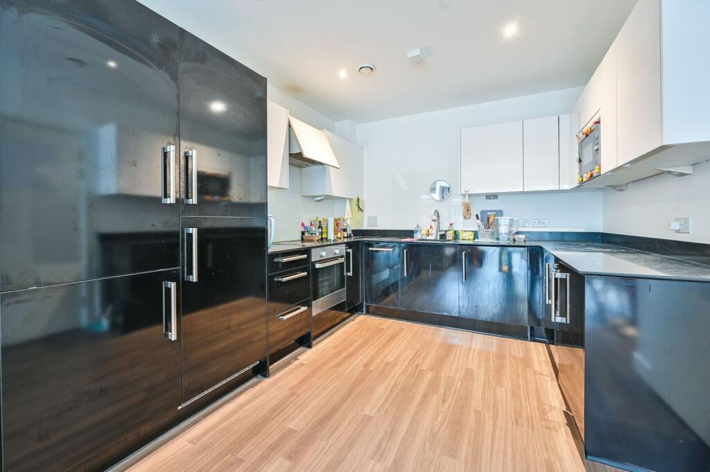 Apartment in London - View 2