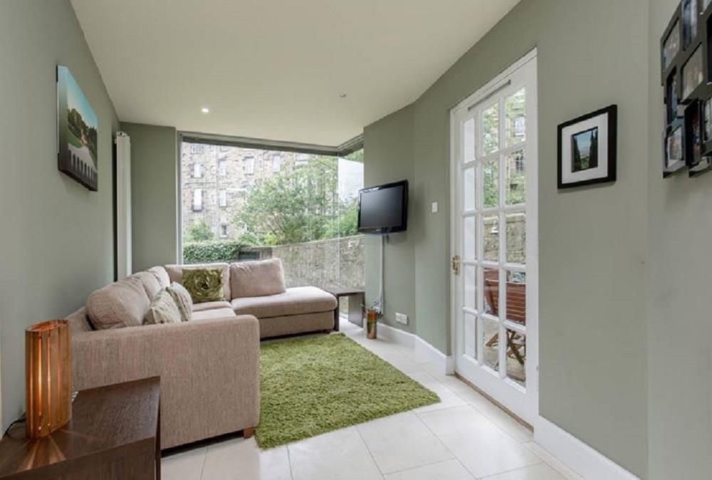Apartment in Edinburgh - View 4