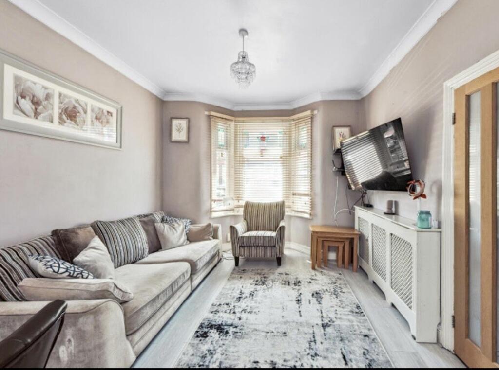 Main image of property: Chadwin Road, London, E13