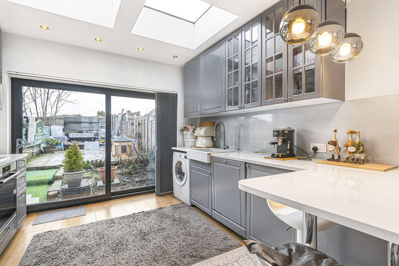 House in Sidcup, Blackfen - View 3