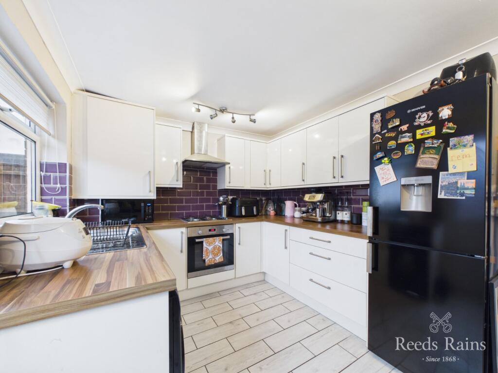 House in Guisborough, Kemplah Park - More