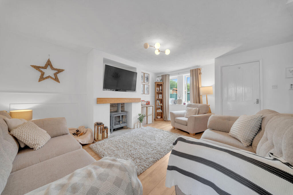 Sefton Close, Clayton Le Moors photo 4