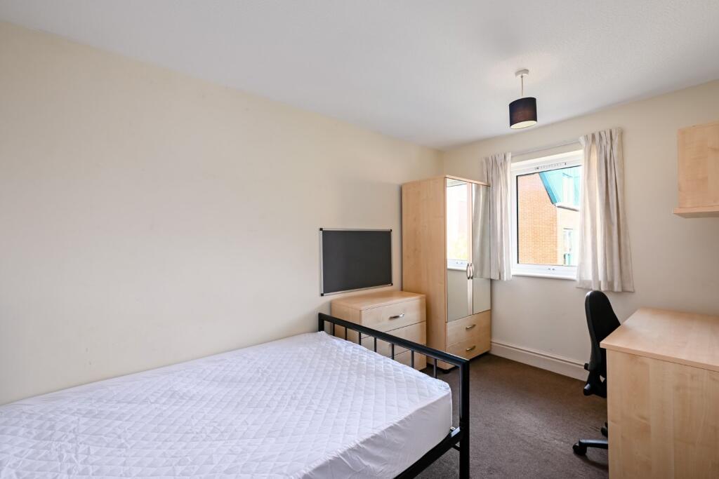 Apartment in York - View 5