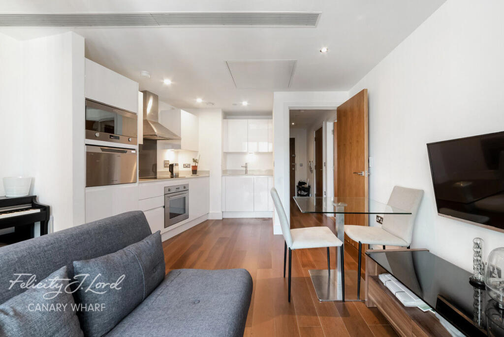 Main image of property: Talisman Tower, Lincoln Plaza, London E14