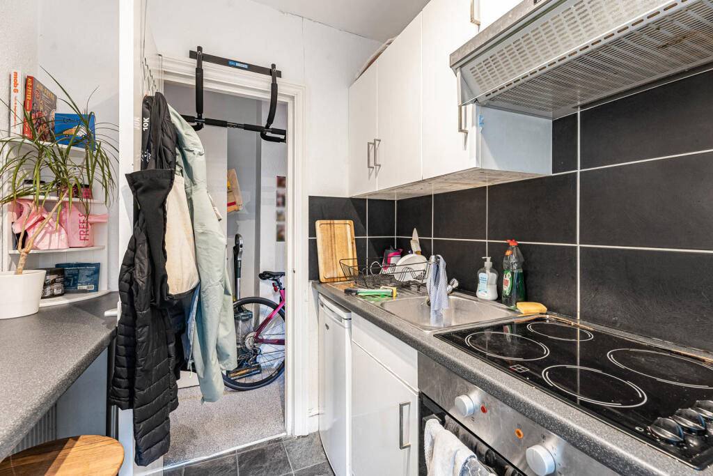 Apartment in London - More