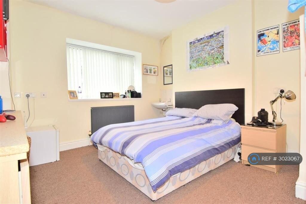 House in Lancaster, Bulk - View 4