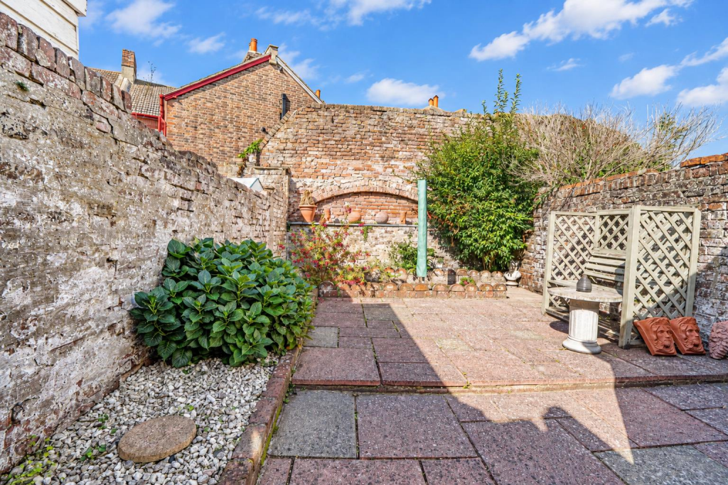 House in St Leonards-on-Sea, Silverhill - View 5