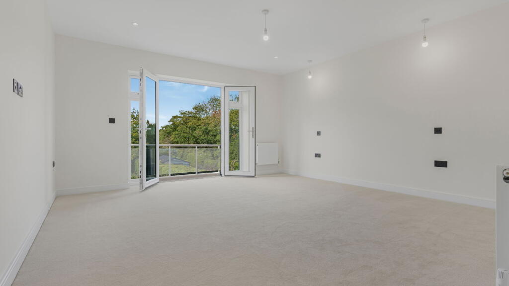 Additional image 15 of New Road, B47