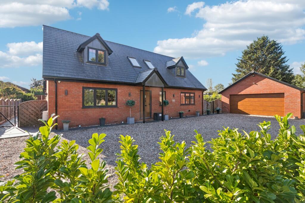 Main image of property: Bedford Road, Holwell, Hertfordshire, SG5 3RX
