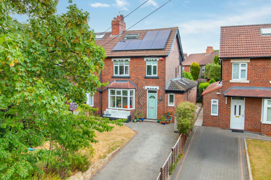 Main image of property: Lidgett Park Grove, Roundhay, LS8