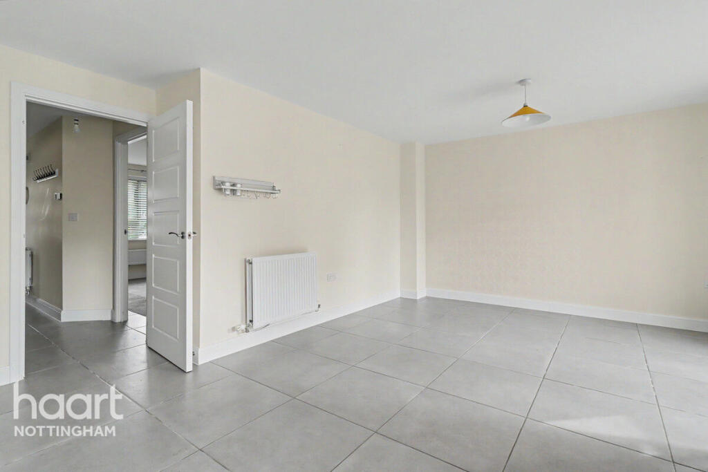 House in Nottingham, Nottinghamshire - View 5