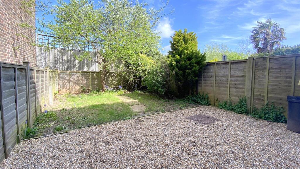 Meadow Lane, Lancing, West Sussex, BN15 - View 4
