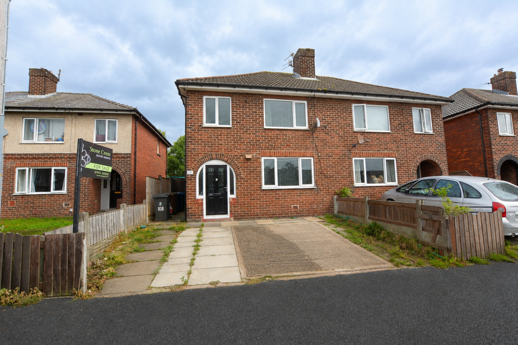 Main image of property: Warwick Road, Atherton M46 9PQ