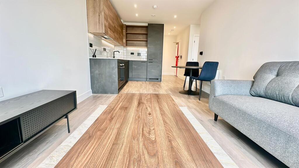 Additional image 5 of Brand New Home- Glasswater Locks, Belmont Row, B4