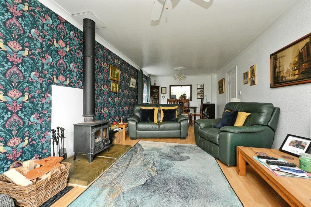 Saxon Place, Weeting, Brandon photo 4