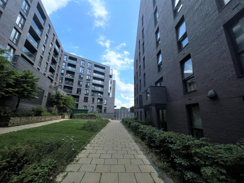 Main image of property: Flat 2, 1 Every Street, Manchester, M4 7LT, Manchester