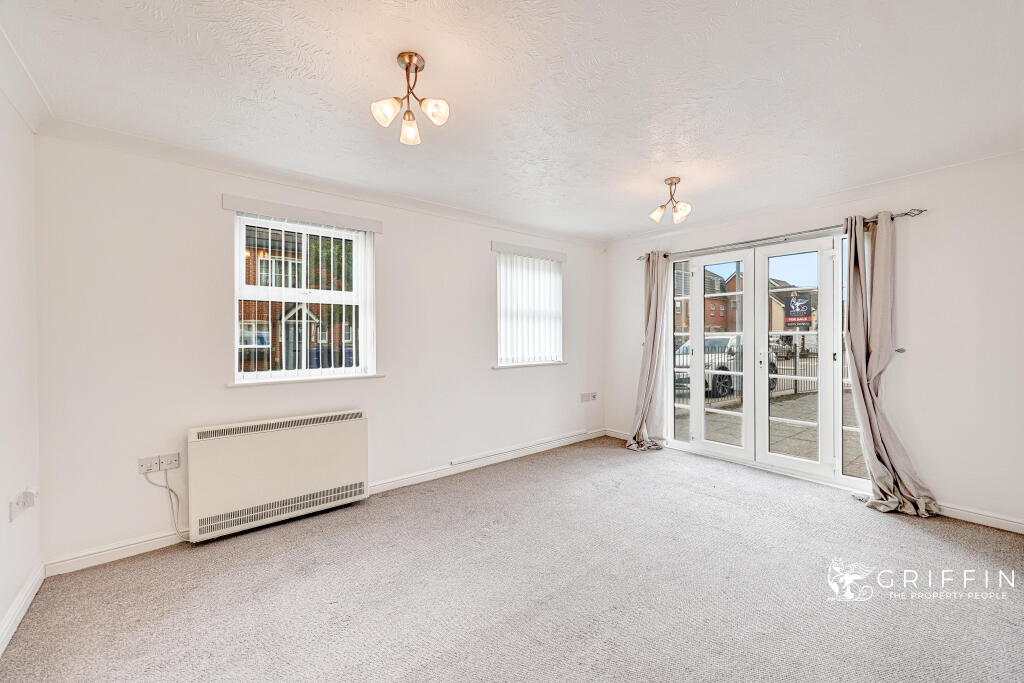 Apartment in Chafford Hundred, South Stifford - View 2
