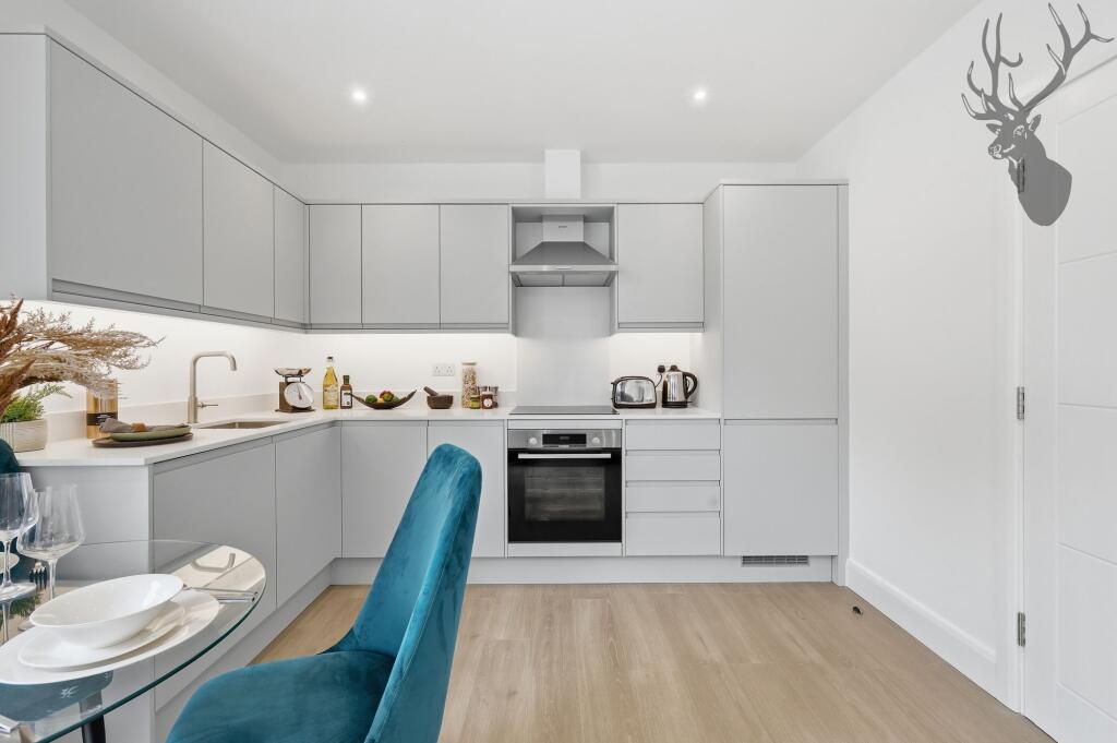 Apartment in London - View 5