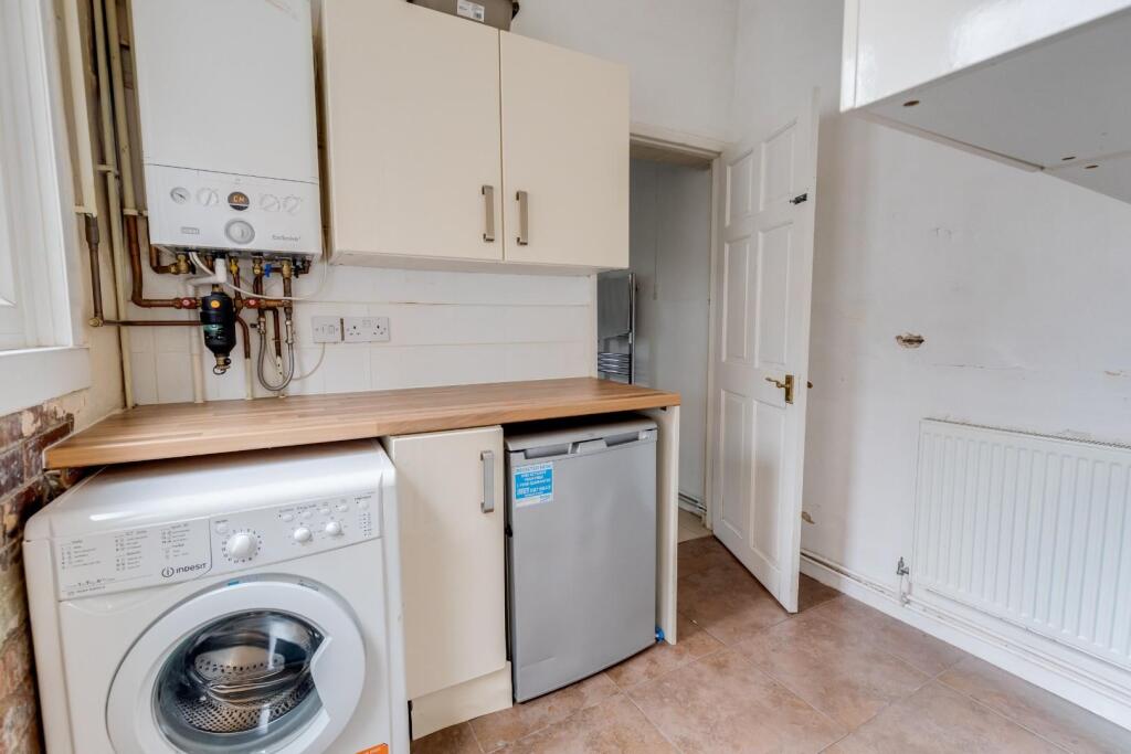 House in Northampton, Far Cotton and Delapre - View 5