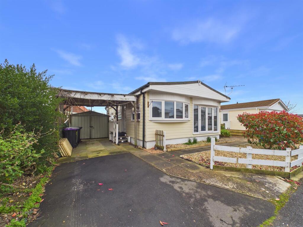 Main image of property: Seaholme Road, Mablethorpe