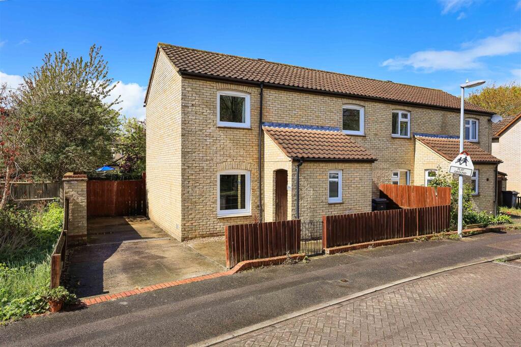 House in Cambridge, Barnwell - View 2