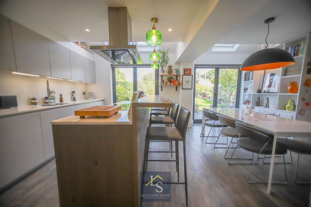 House in Stockport, Eden Park, Cheadle Hulme - View 5