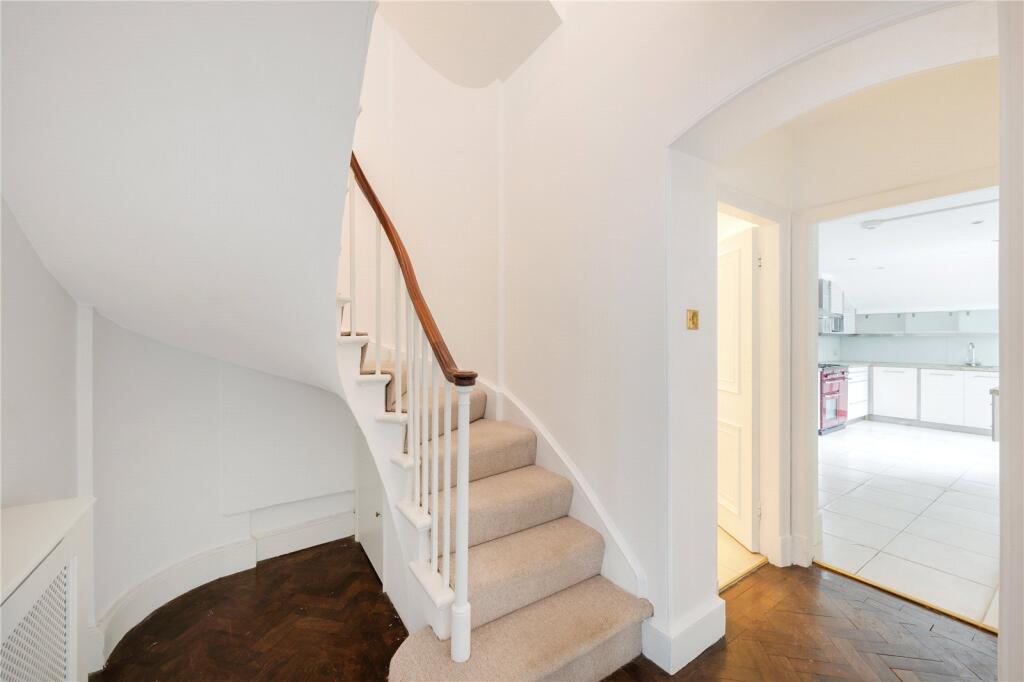 Apartment in London, Marylebone - More