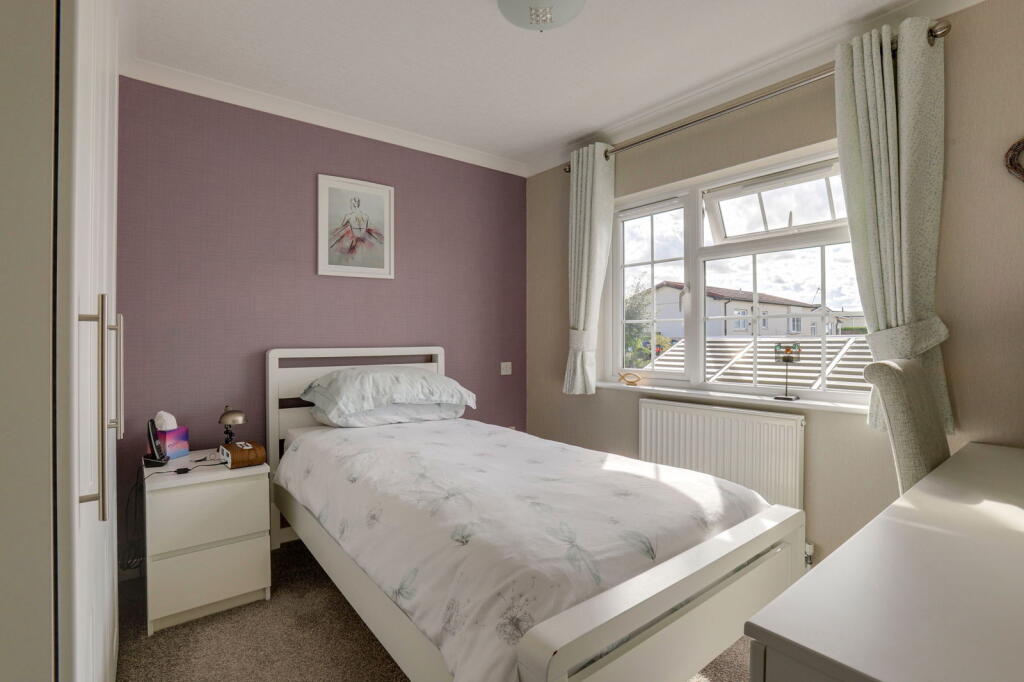 Summerway, Radcliffe-on-Trent, Nottingham, NG12 2AR photo 4