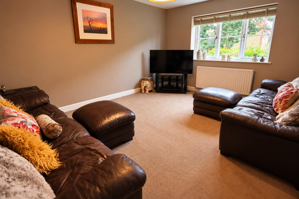 House in Swindon - View 3