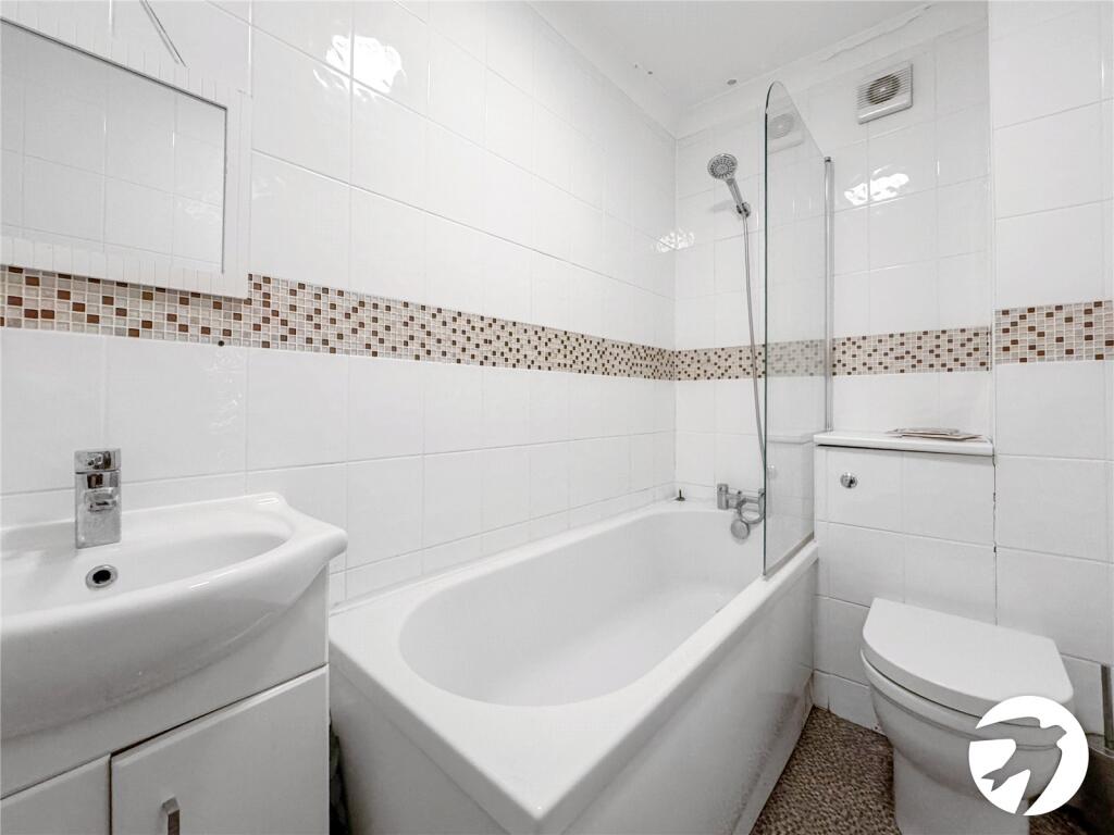 Apartment in Swale, Kent - More