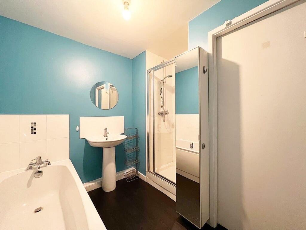 Apartment in Sheffield - More