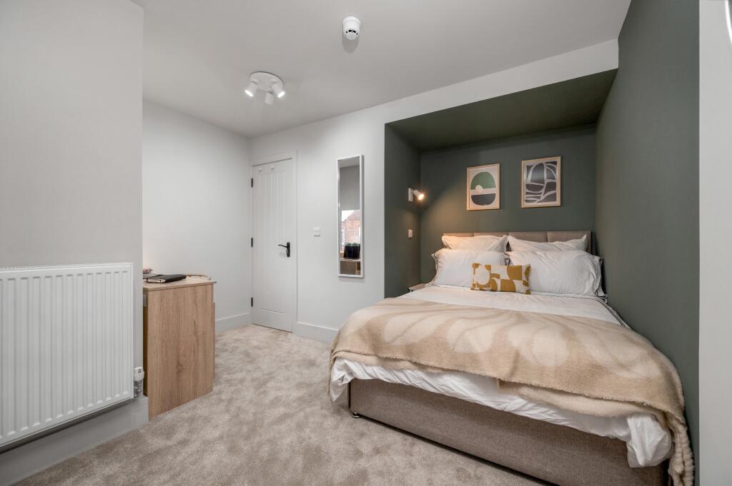 Main image of property: Room 4, Hamilton Road