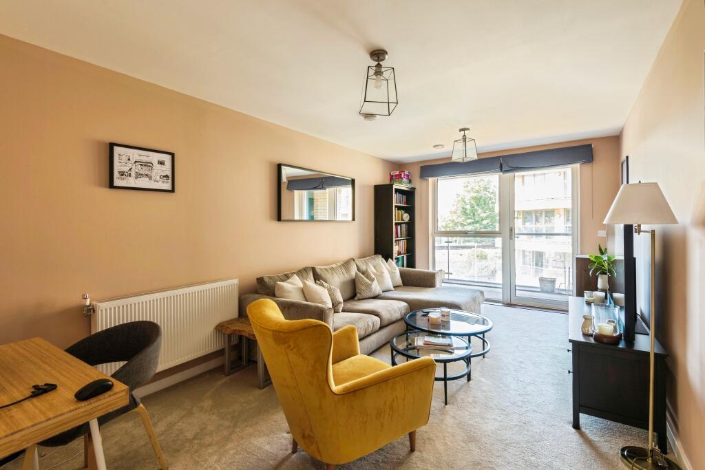 Apartment in London - View 4